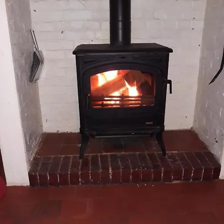 Semesterbostad L'escale Arquaise, La Maison Au Jardin Fleuri A 5 Min De Dieppe 7 Jours Minimum Arques-la-Bataille